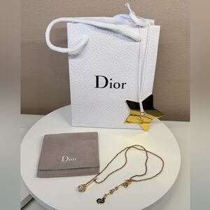 🌟Vintage & Authentic Dior Gold Star Charm Necklace🌟